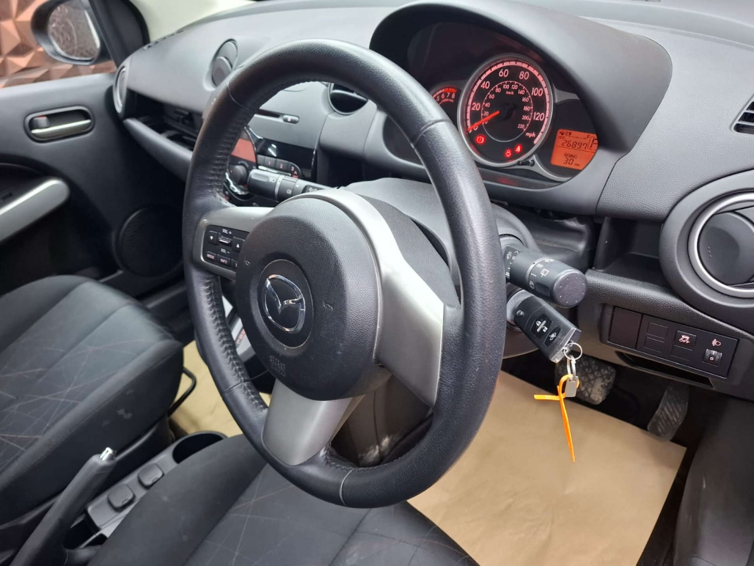 Used Mazda Mazda2 2011 for sale - 77151260: Photo 30