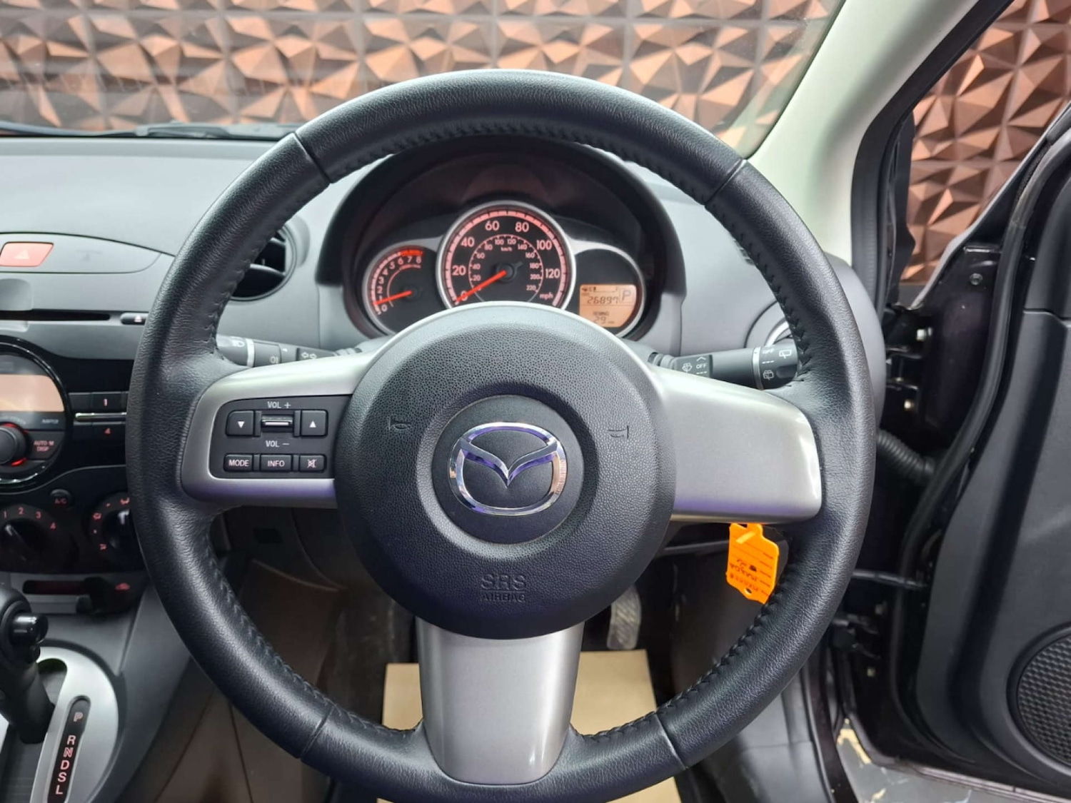 Used Mazda Mazda2 2011 for sale - 77151260: Photo 31