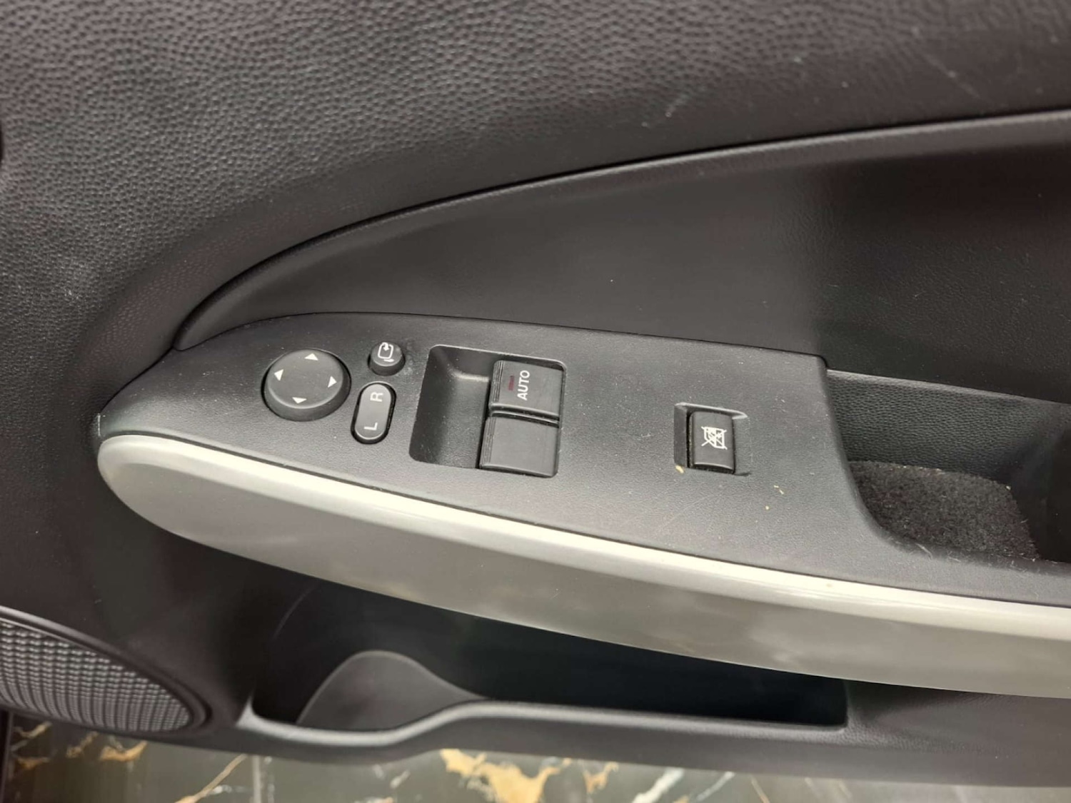 Used Mazda Mazda2 2011 for sale - 77151260: Photo 33