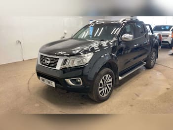 Used Nissan Navara 2017 for sale - 79788516: Photo