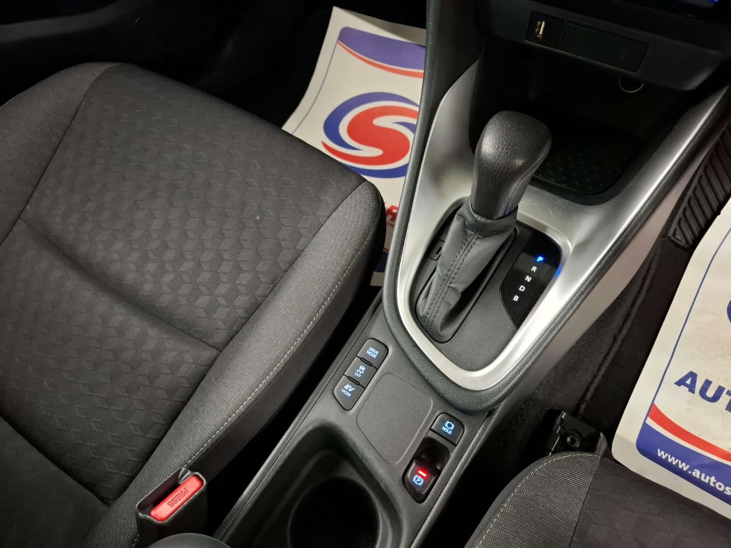 Used Toyota Yaris 2022 for sale - 77151160: Photo 18