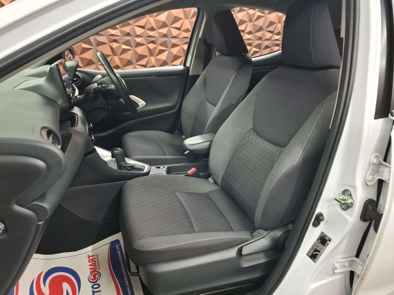 Used Toyota Yaris 2022 for sale - 77151160: Photo 20