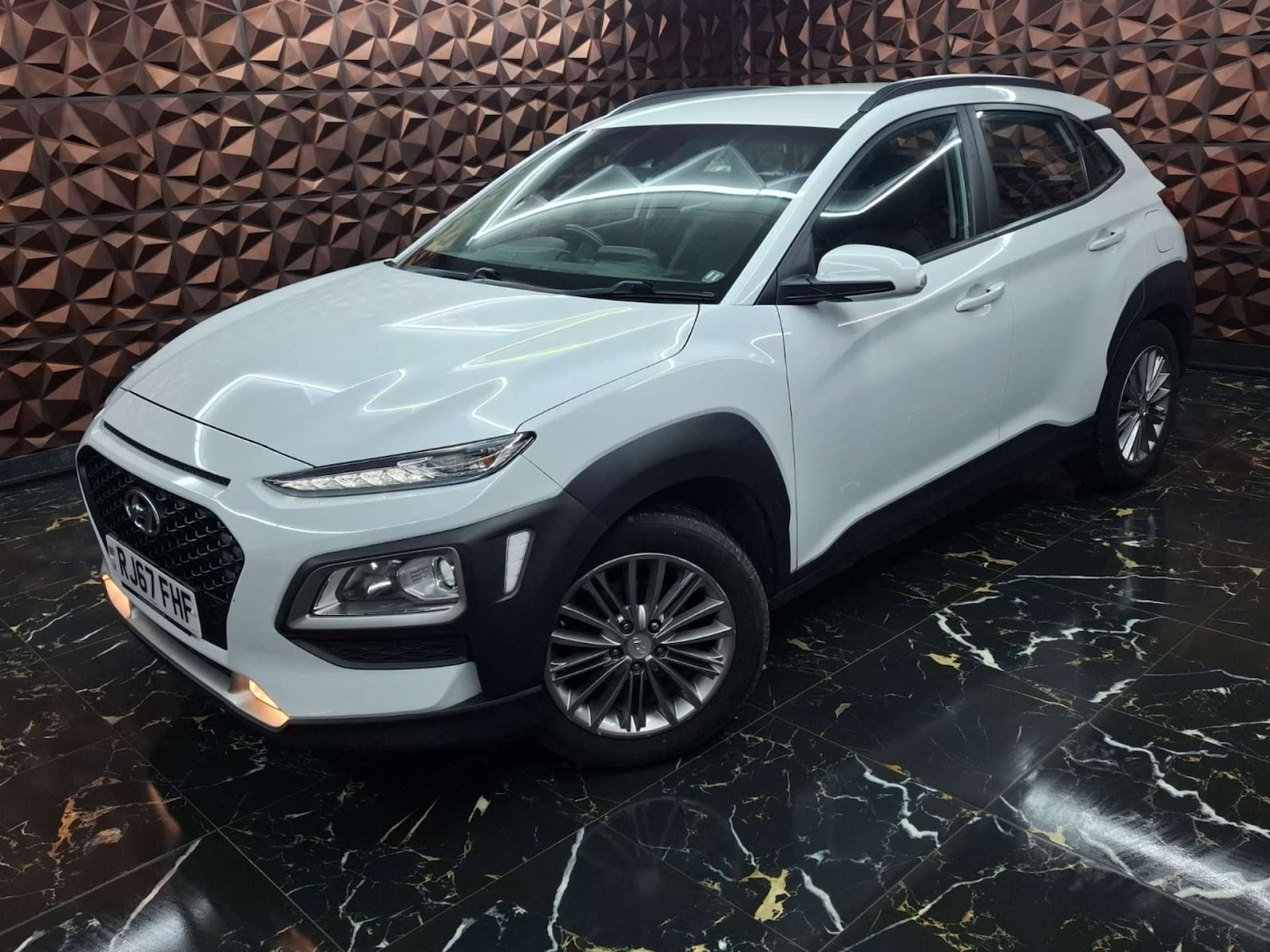 Used Hyundai KONA 2018 for sale - 77151165: Photo 4