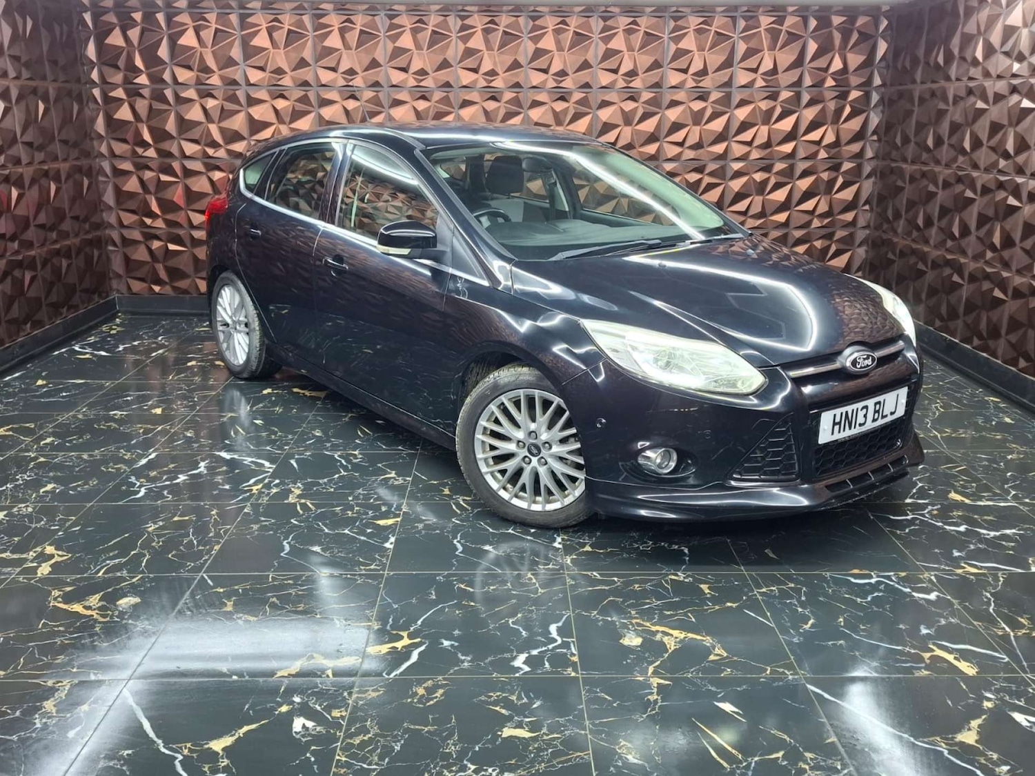 Used Ford Focus 2013 for sale - 77151128: Photo 2