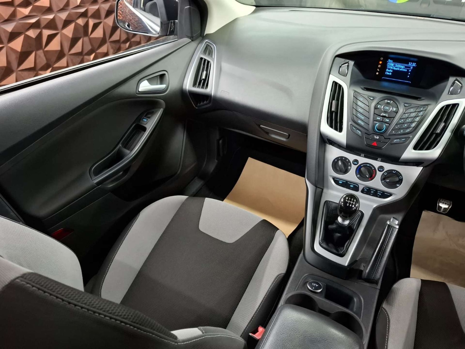 Used Ford Focus 2013 for sale - 77151128: Photo 9