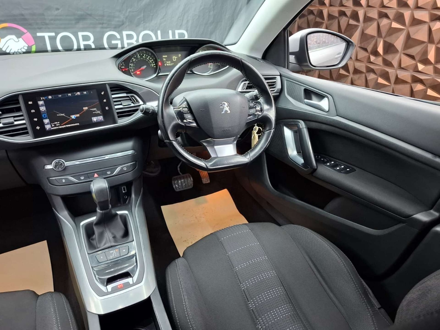 Used Peugeot 308 2016 for sale - 77151163: Photo 18