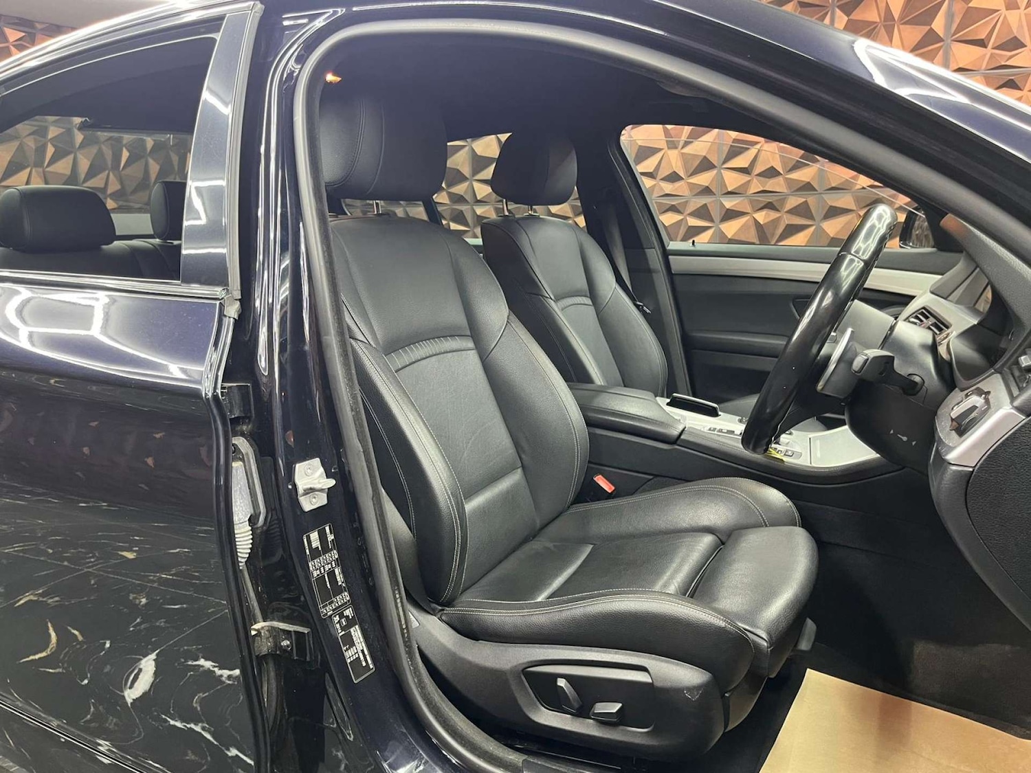 Used BMW 5 Series 2016 for sale - 77151301: Photo 12