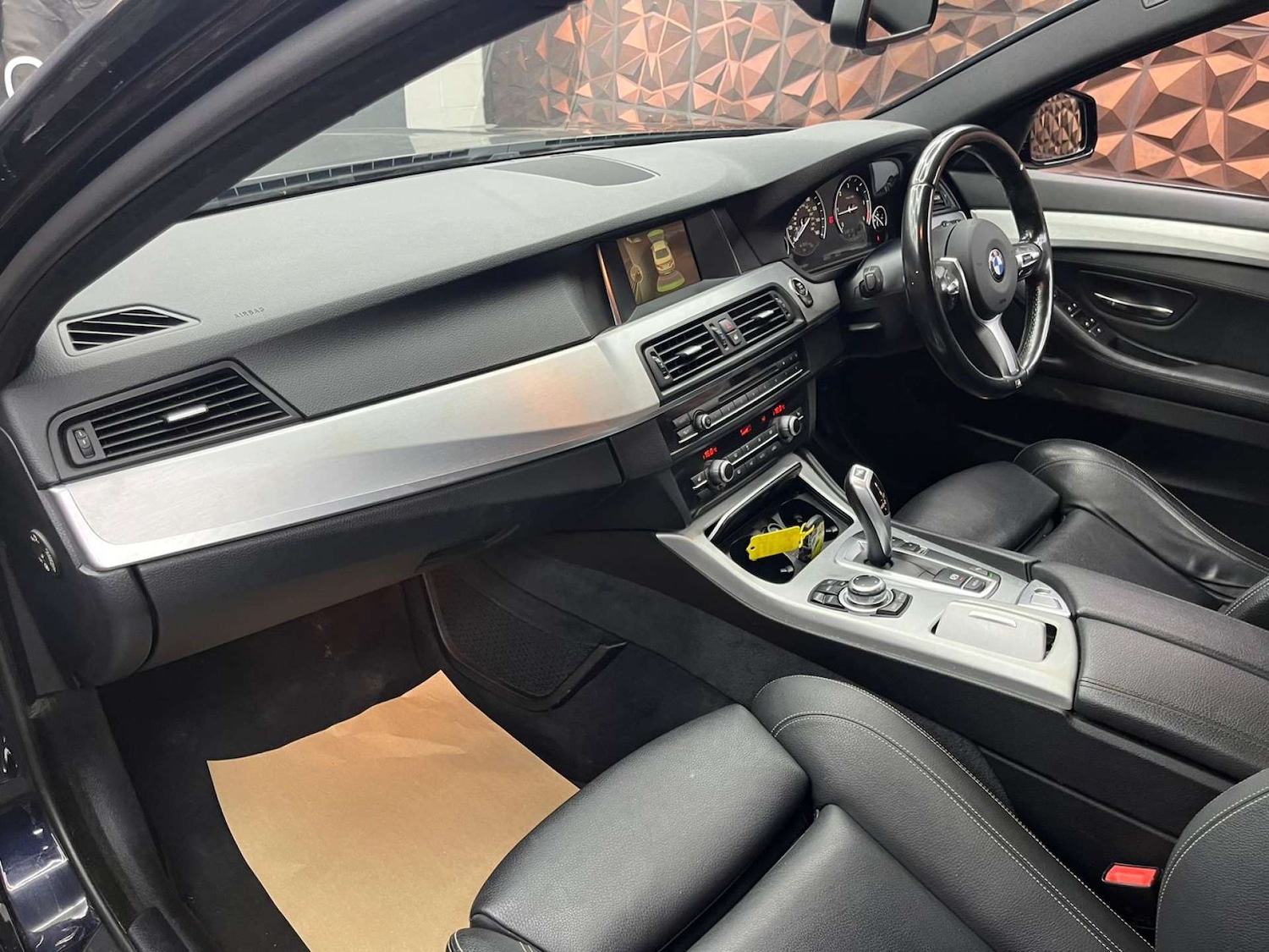 Used BMW 5 Series 2016 for sale - 77151301: Photo 31