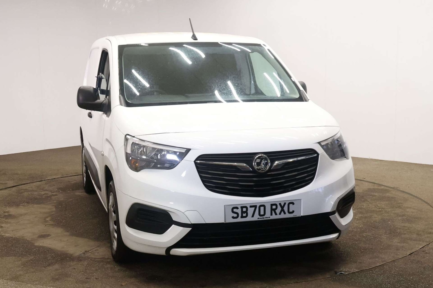Used Vauxhall Combo 2020 for sale - 77359984: Photo 2