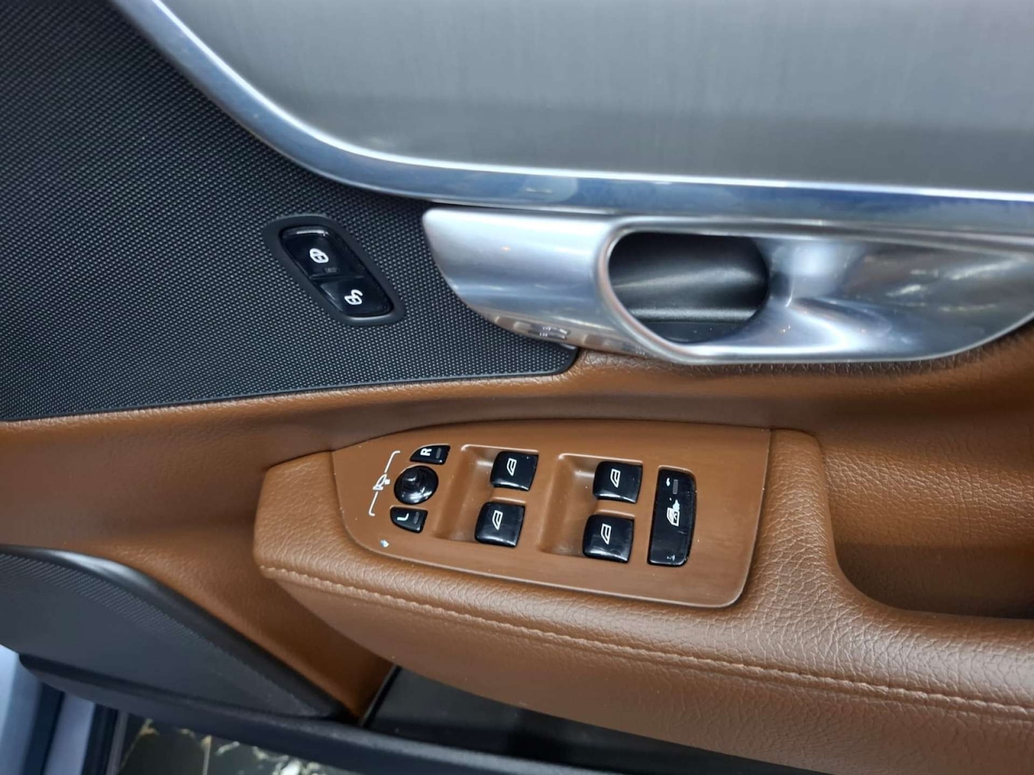 Used Volvo S90 2018 for sale - 76921455: Photo 25