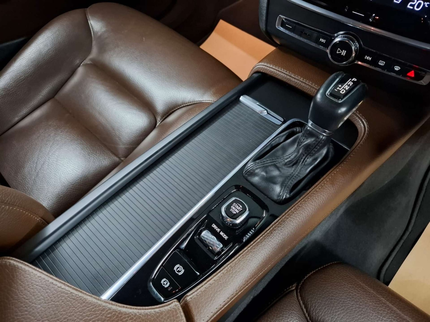 Used Volvo S90 2018 for sale - 76921455: Photo 28