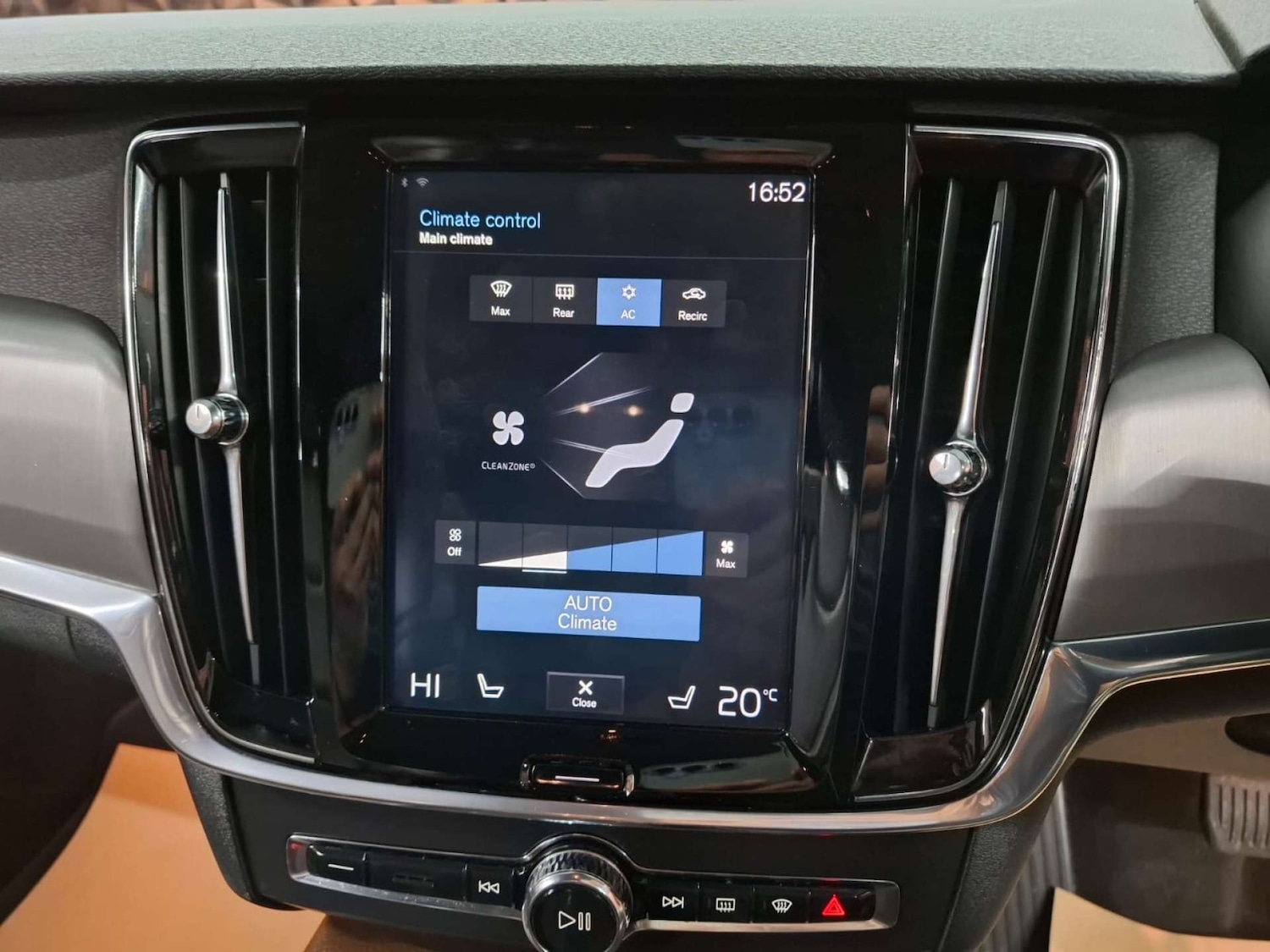 Used Volvo S90 2018 for sale - 76921455: Photo 34