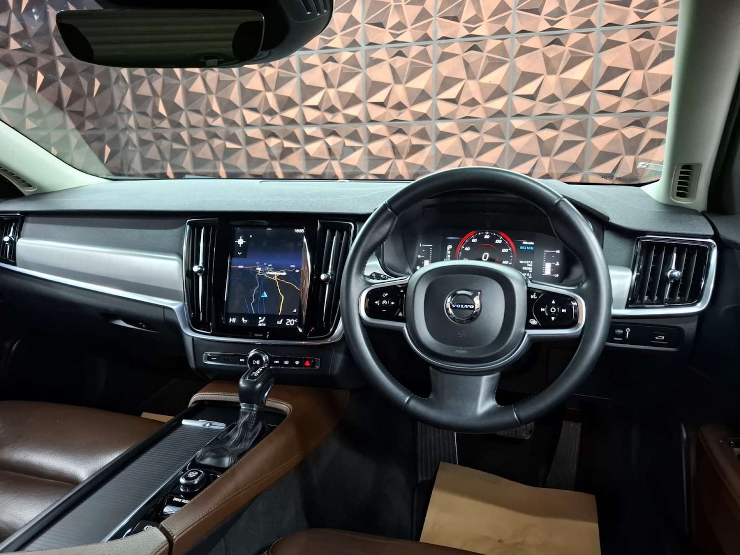 Used Volvo S90 2018 for sale - 76921455: Photo 35