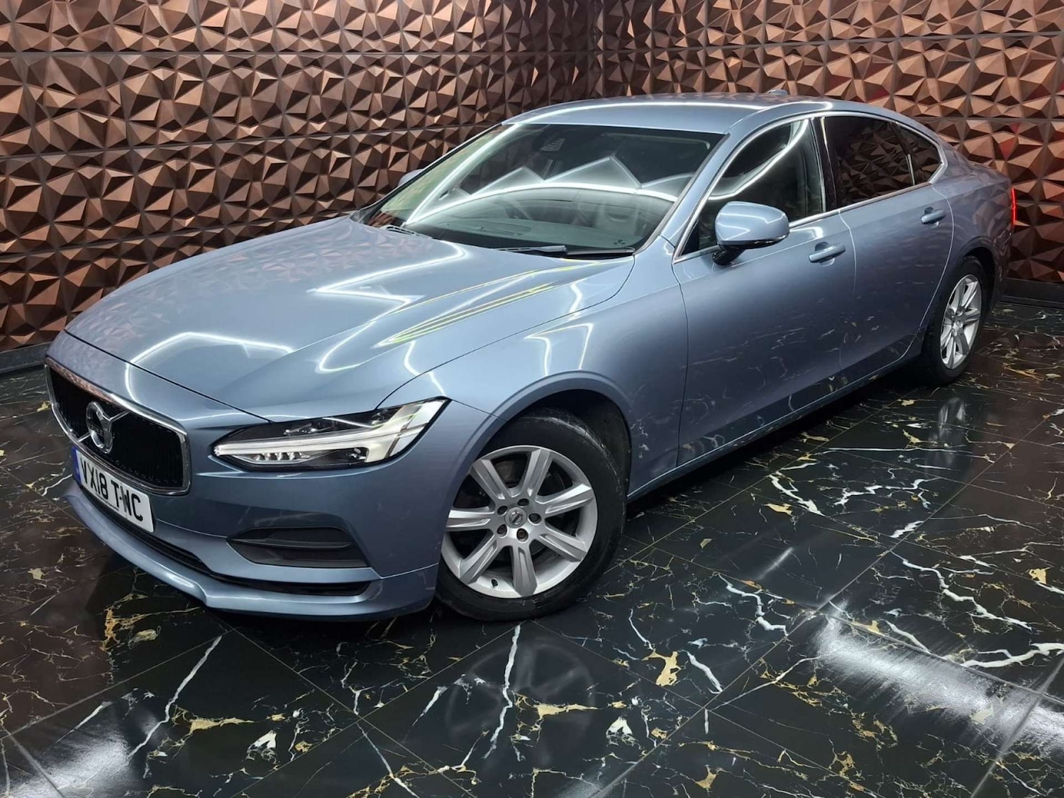 Used Volvo S90 2018 for sale - 76921455: Photo 5