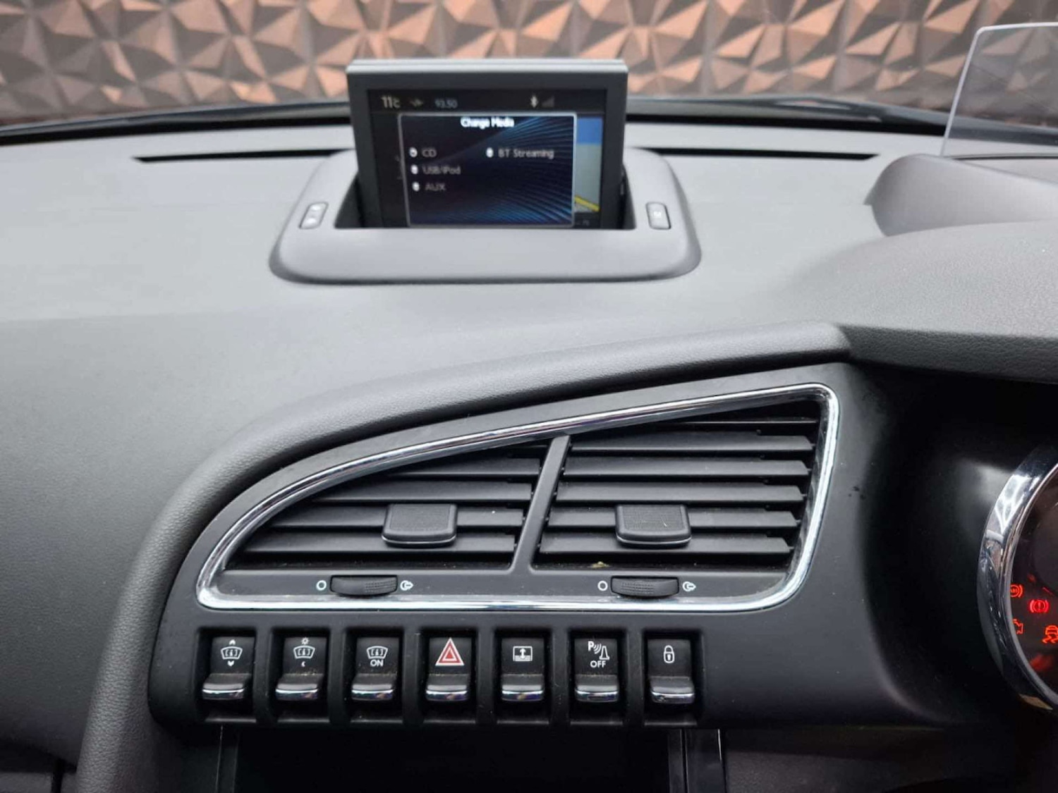 Used Peugeot 3008 2015 for sale - 76921518: Photo 17