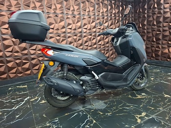 Used Yamaha NMAX 125 2024 for sale - bike-77151232: Photo