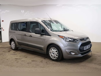 Used Ford Grand Tourneo Connect 2017 for sale - 77702625: Photo