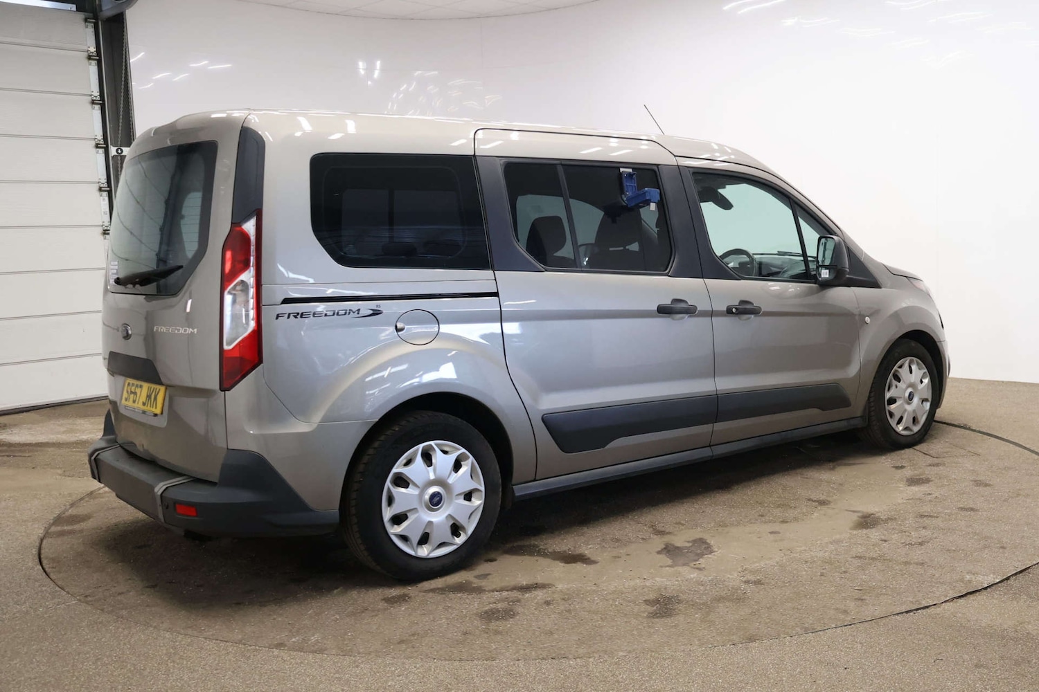 Used Ford Grand Tourneo Connect 2017 for sale - 77702625: Photo 7