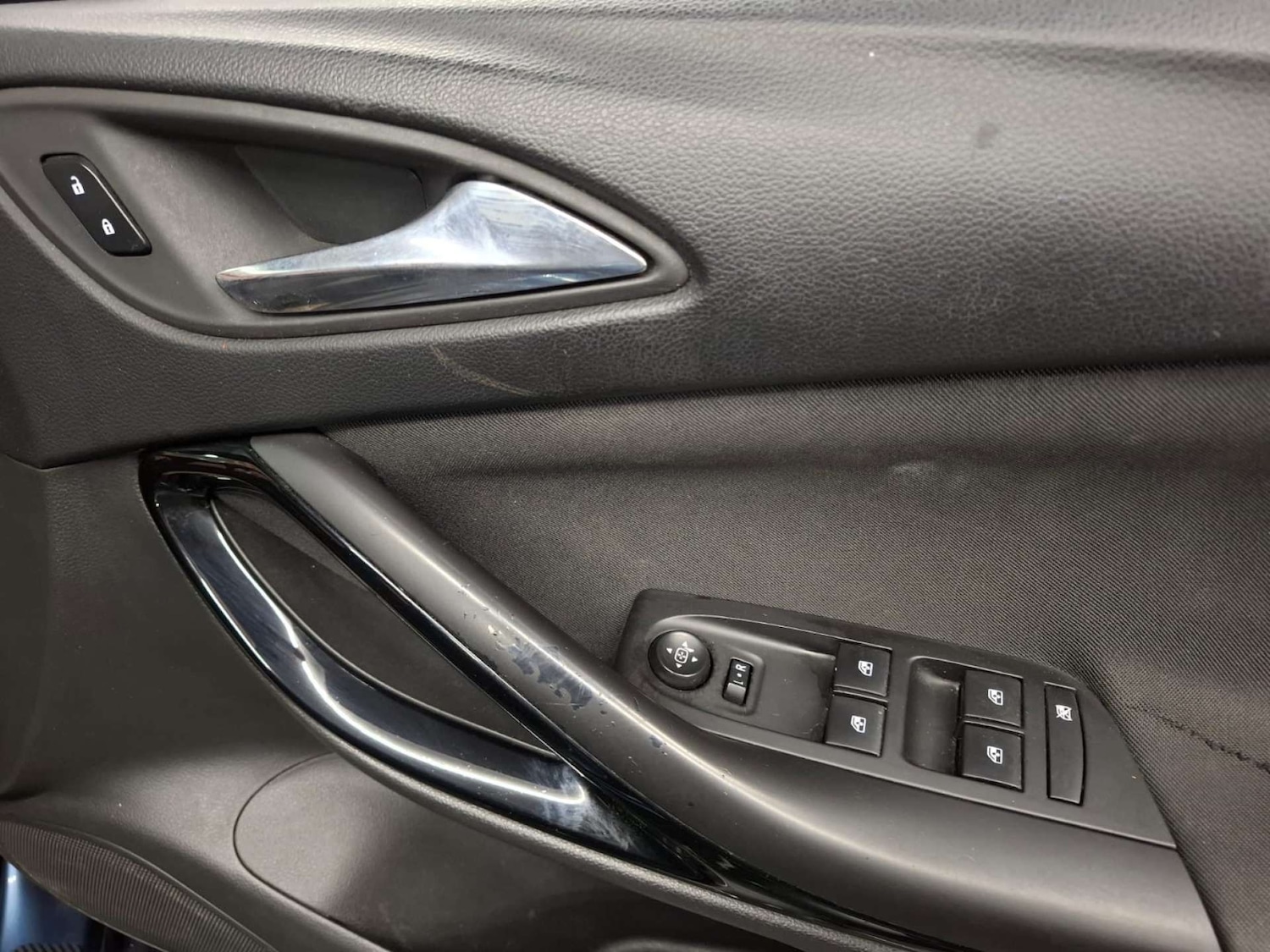 Used Vauxhall Astra 2017 for sale - 77151335: Photo 16