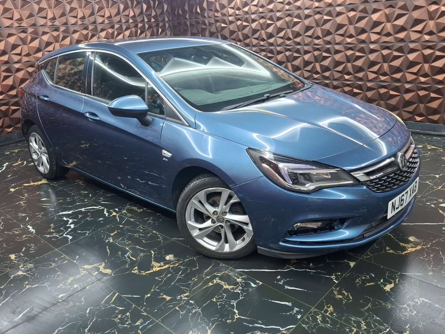 Used Vauxhall Astra 2017 for sale - 77151335: Photo 32