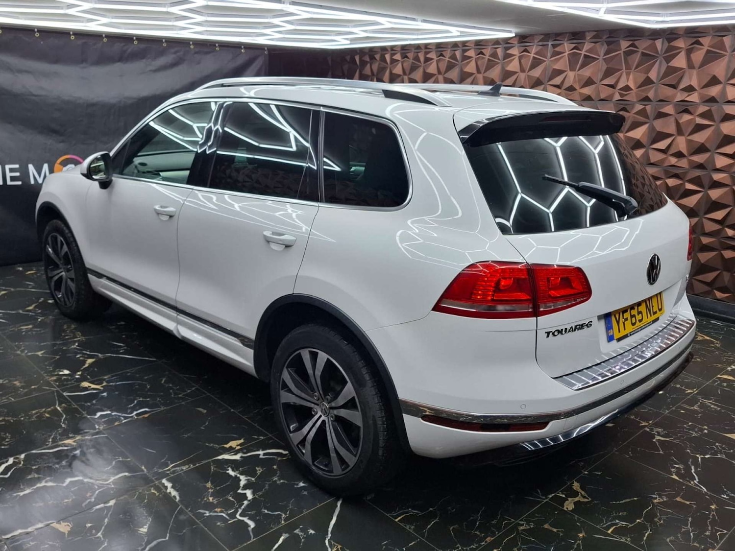 Used Volkswagen Touareg 2015 for sale - 77151125: Photo 26