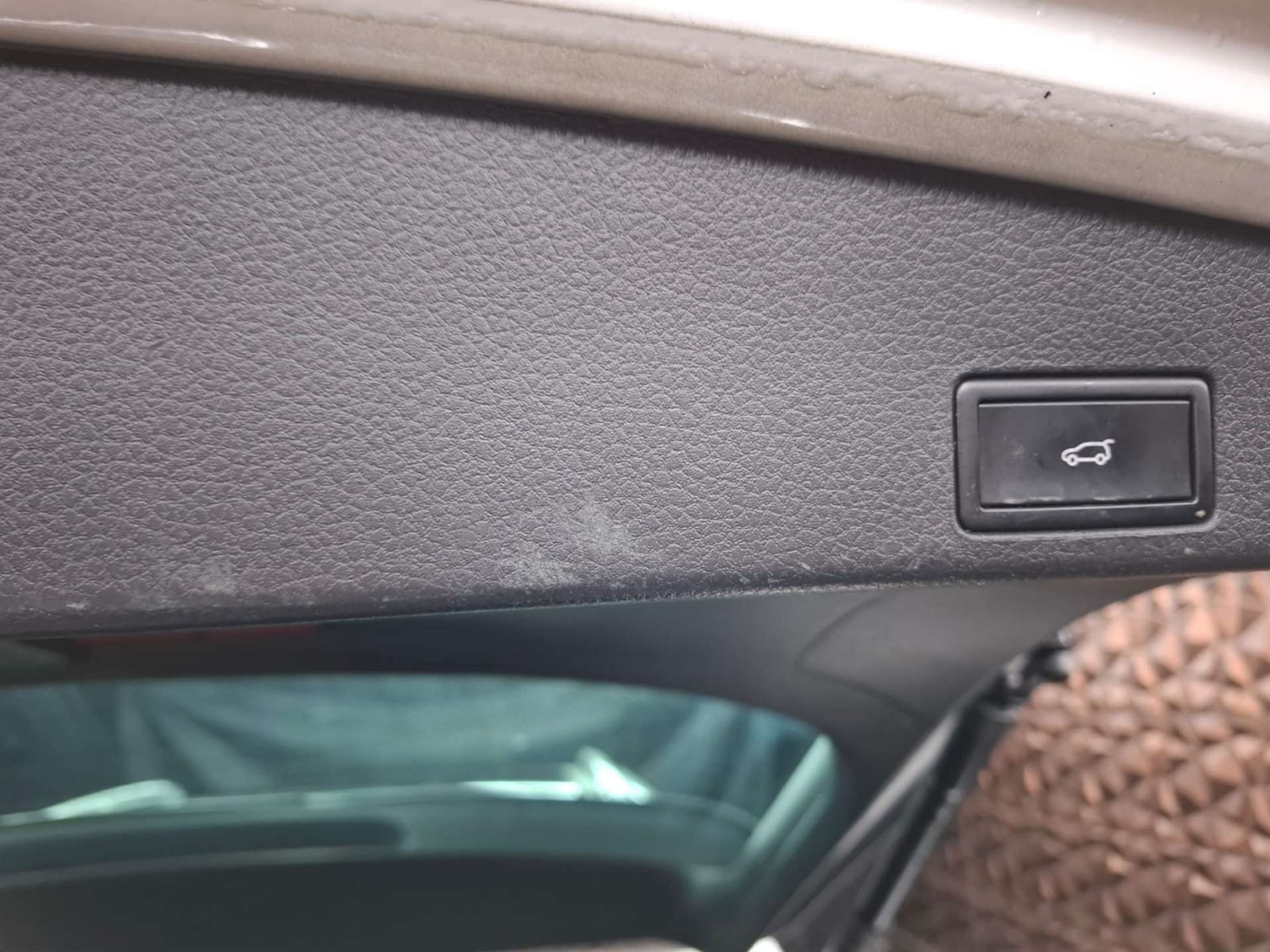 Used Volkswagen Touareg 2015 for sale - 77151125: Photo 28