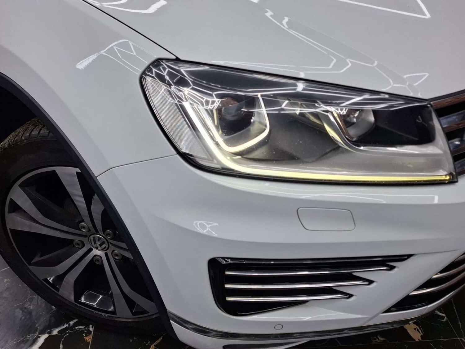 Used Volkswagen Touareg 2015 for sale - 77151125: Photo 5