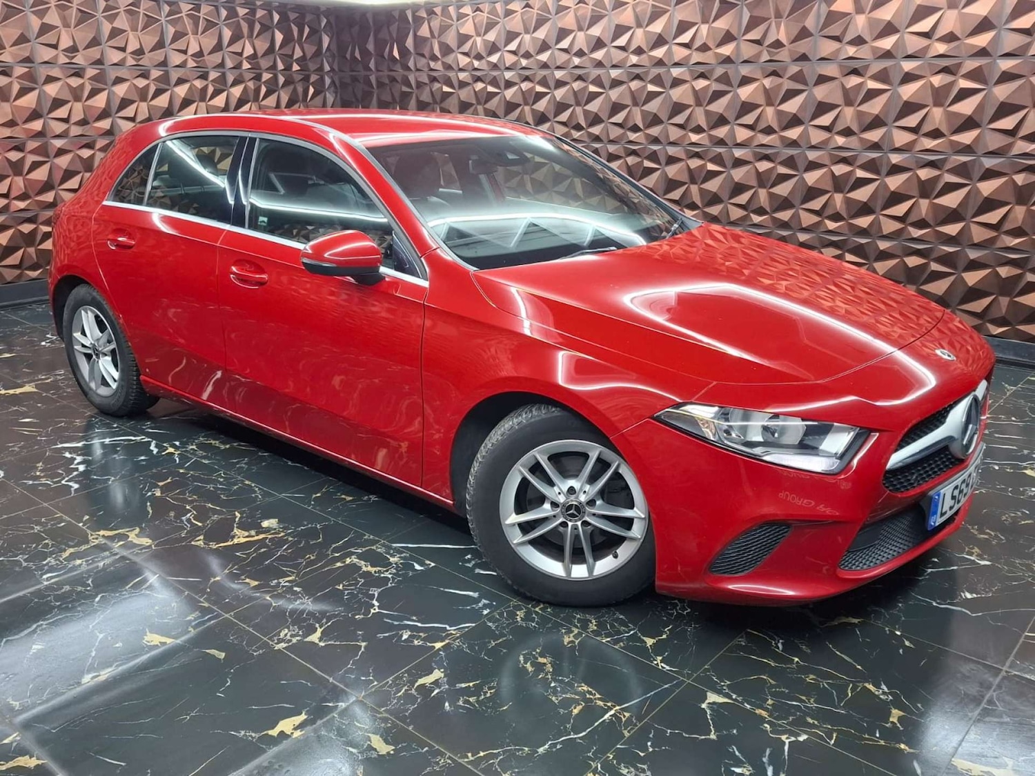 Used Mercedes-Benz A-Class 2019 for sale - 76921300: Photo 2