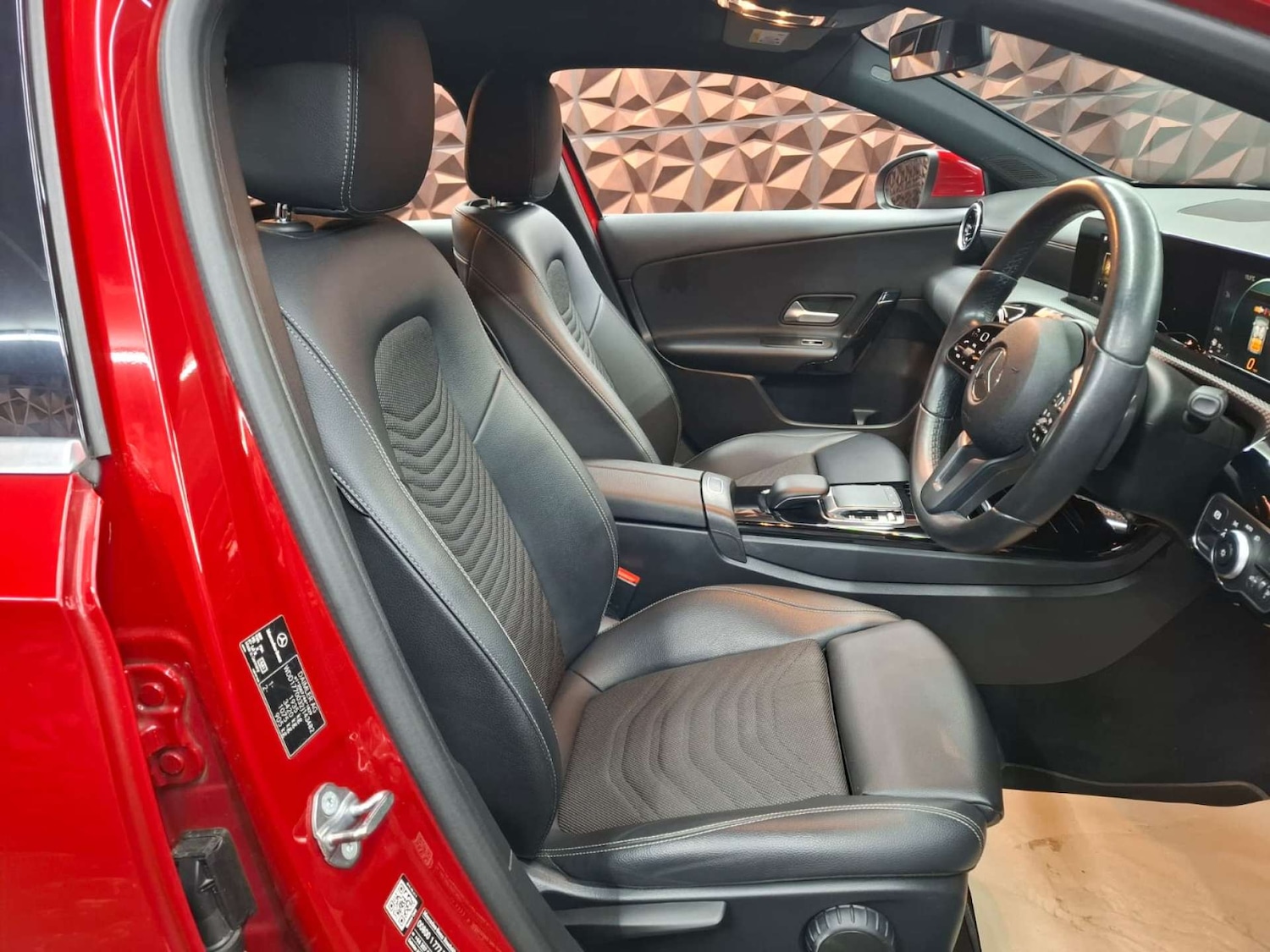 Used Mercedes-Benz A-Class 2019 for sale - 76921300: Photo 8