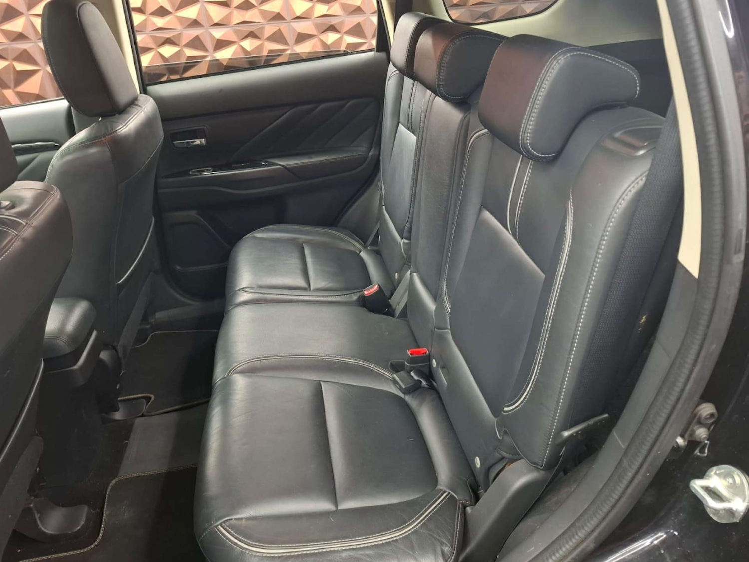 Used Mitsubishi Outlander 2017 for sale - 77151267: Photo 19