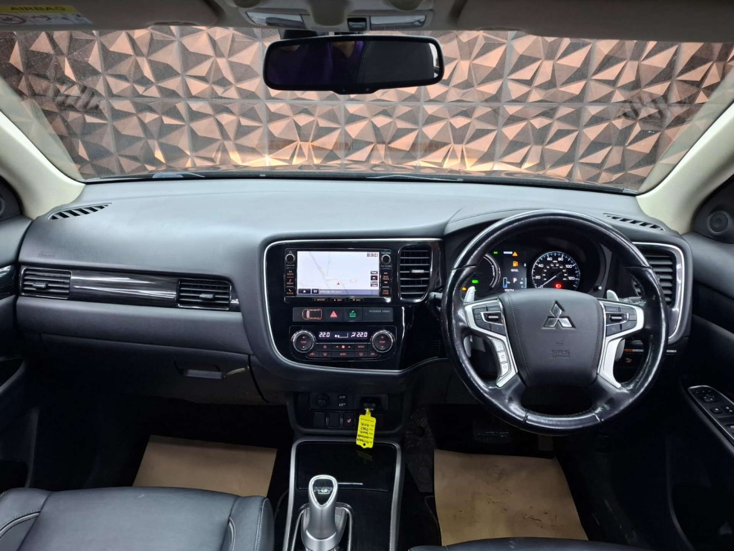 Used Mitsubishi Outlander 2017 for sale - 77151267: Photo 22