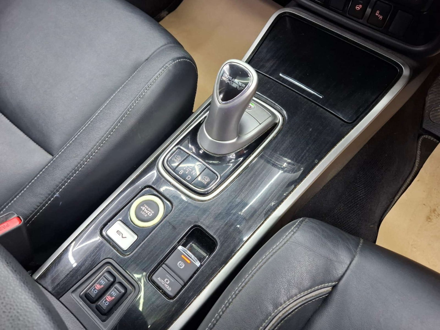 Used Mitsubishi Outlander 2017 for sale - 77151267: Photo 30