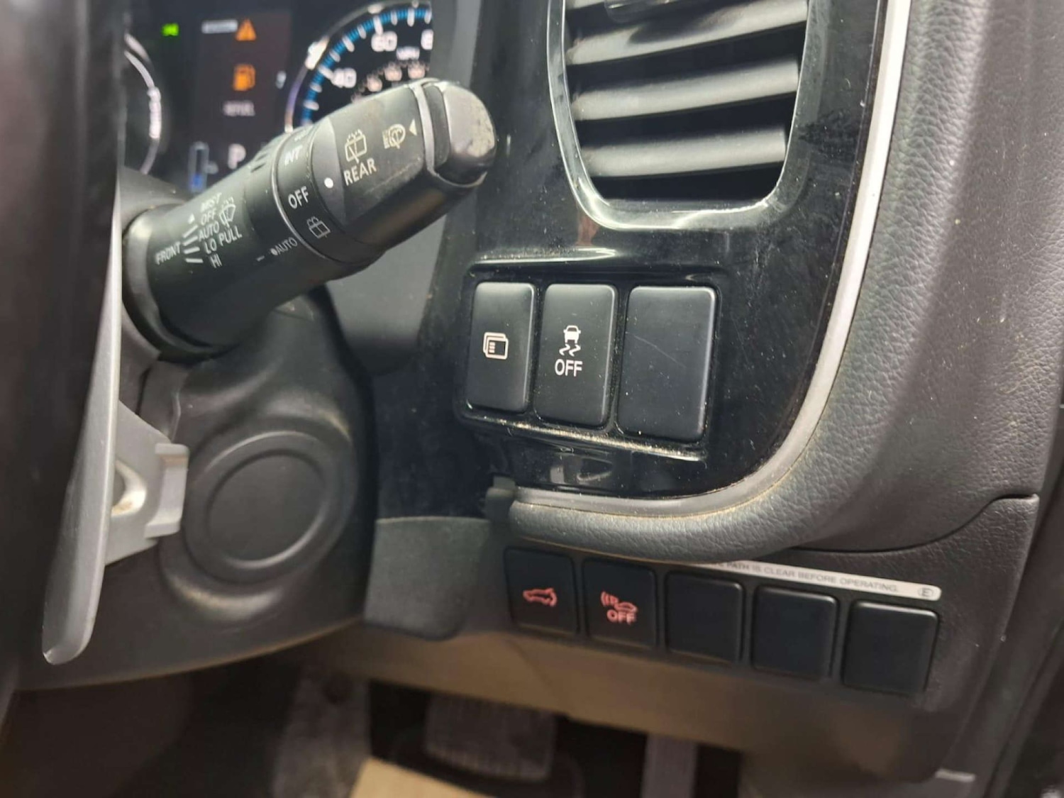 Used Mitsubishi Outlander 2017 for sale - 77151267: Photo 32