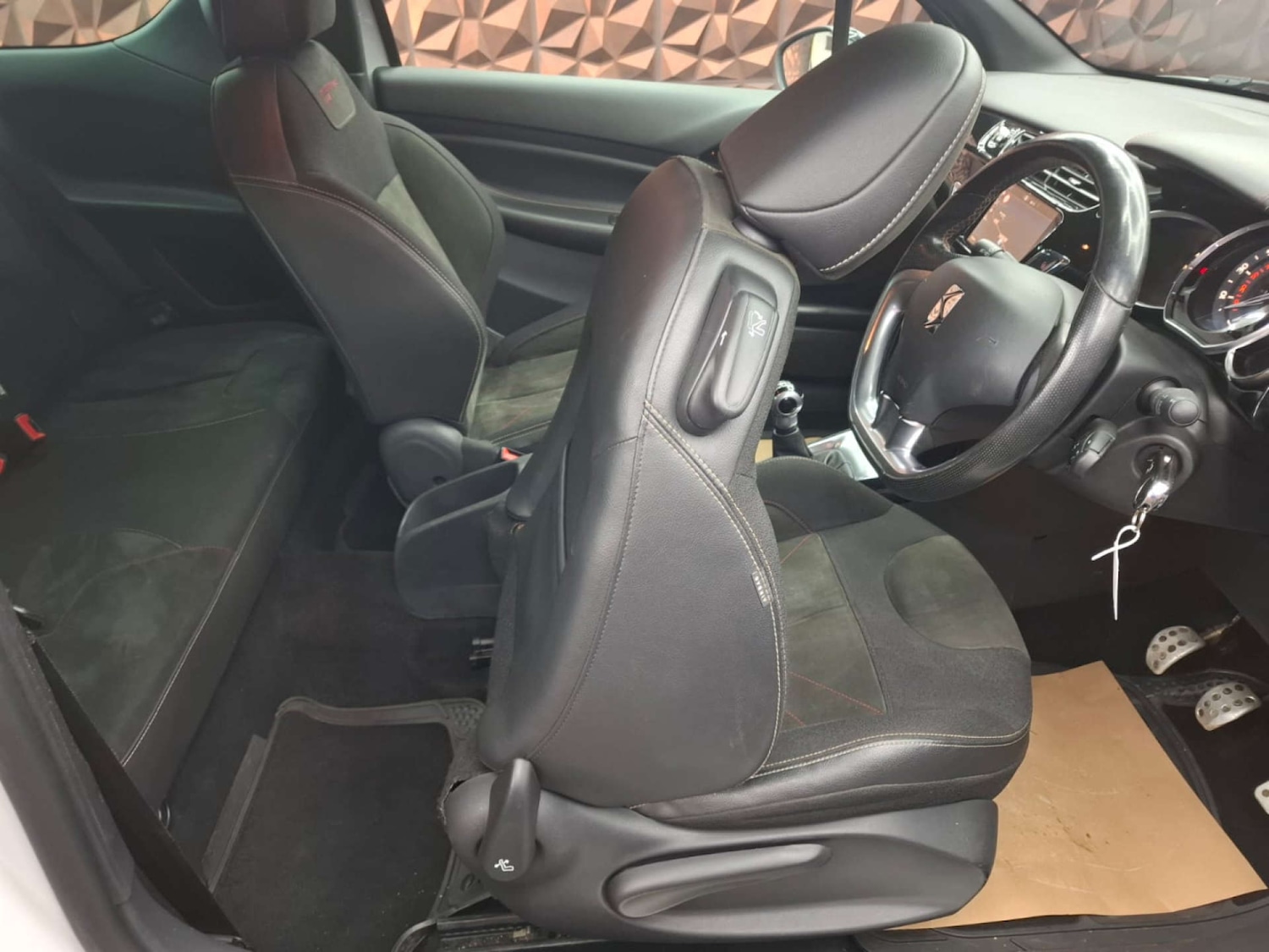 Used DS Automobiles DS 3 2017 for sale - 76921487: Photo 12