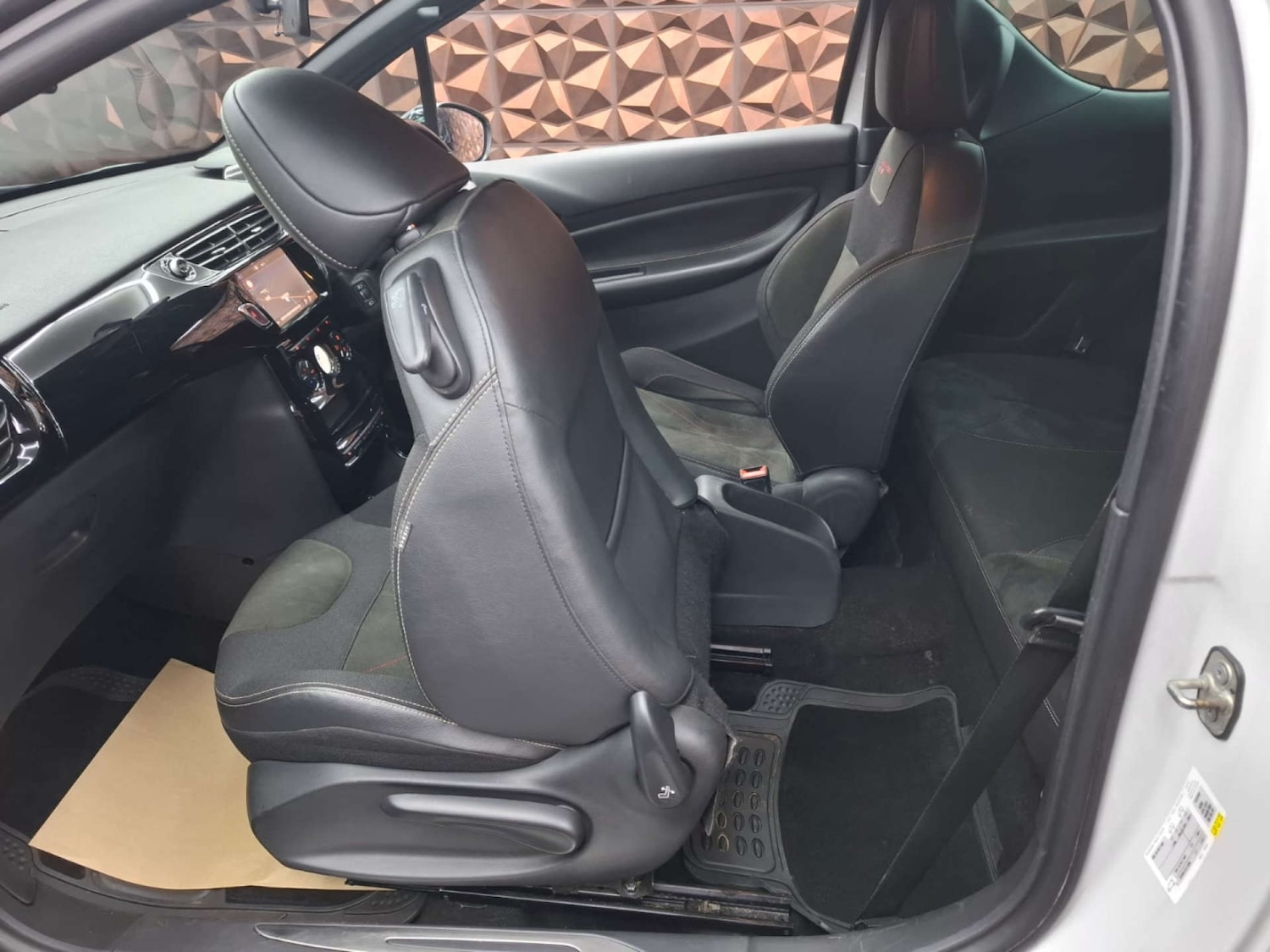 Used DS Automobiles DS 3 2017 for sale - 76921487: Photo 18