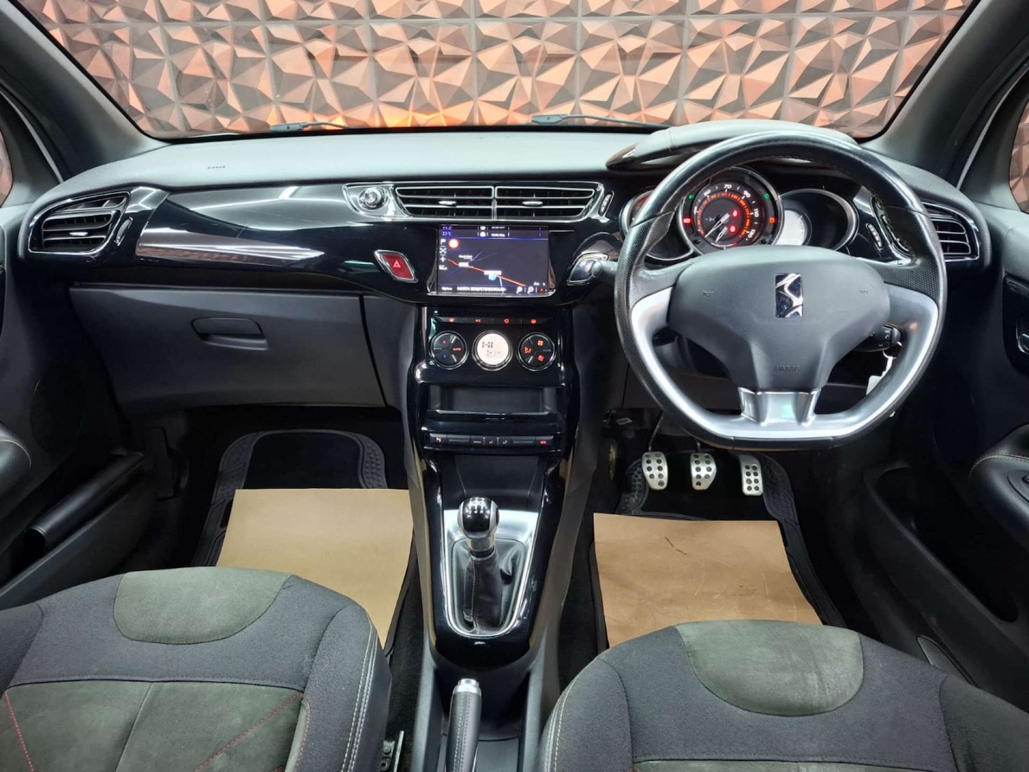 Used DS Automobiles DS 3 2017 for sale - 76921487: Photo 23