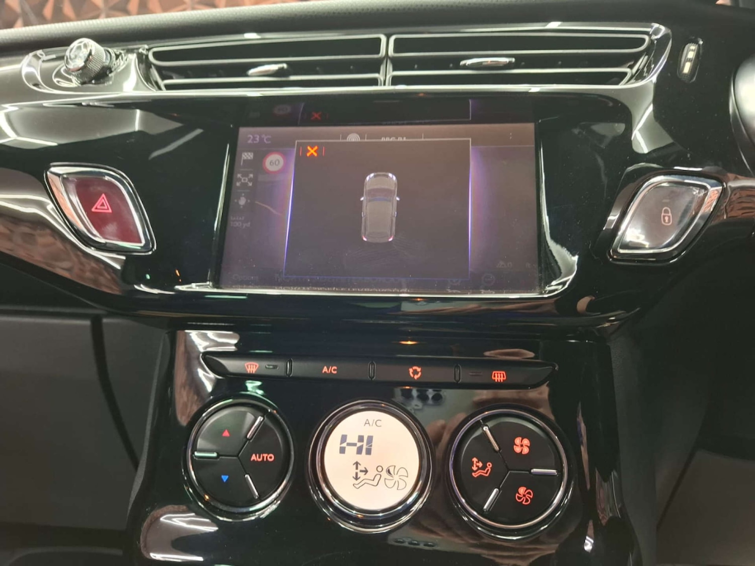 Used DS Automobiles DS 3 2017 for sale - 76921487: Photo 32