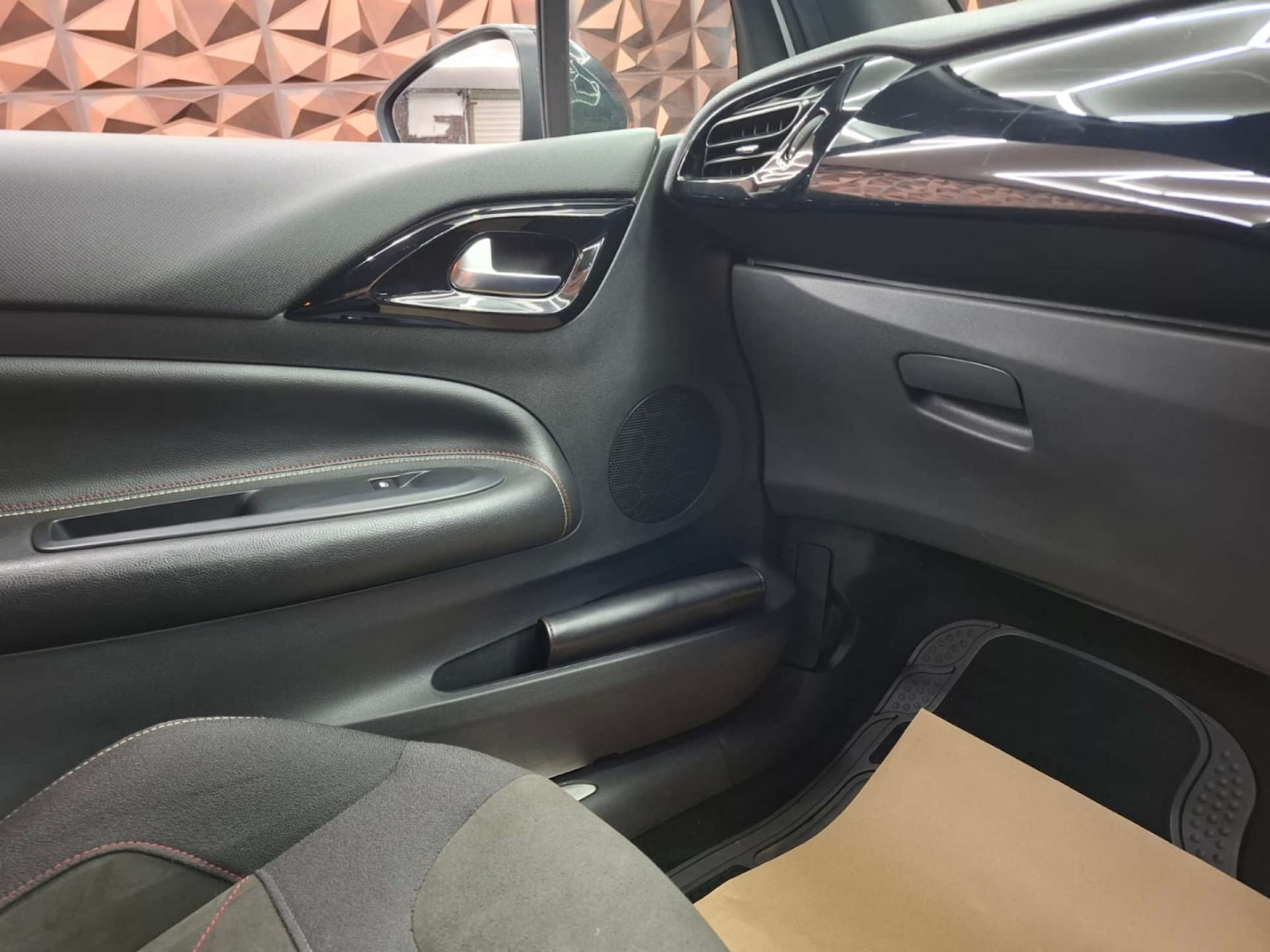 Used DS Automobiles DS 3 2017 for sale - 76921487: Photo 37