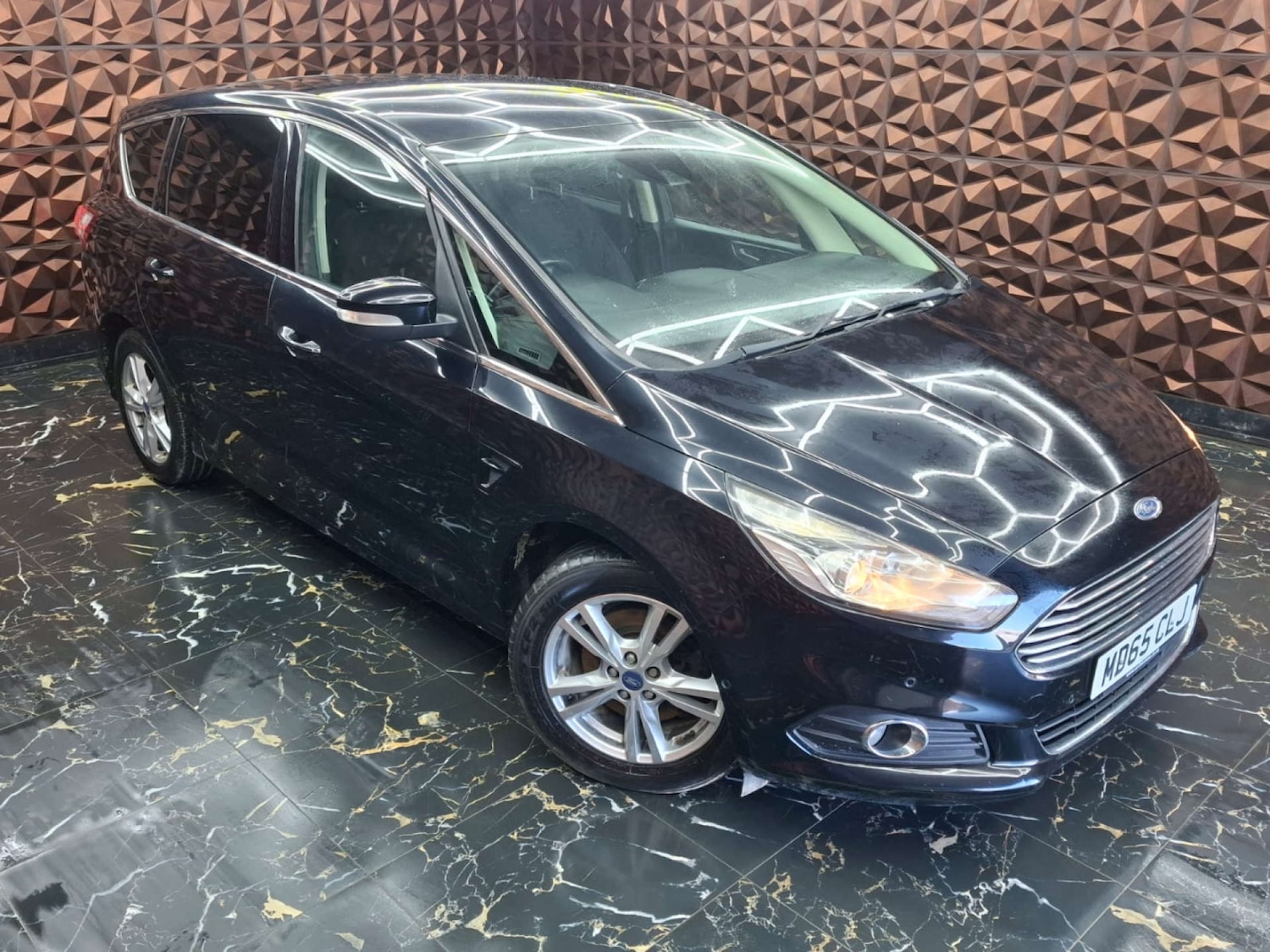 Used Ford S-Max 2015 for sale - 77151281: Photo 3