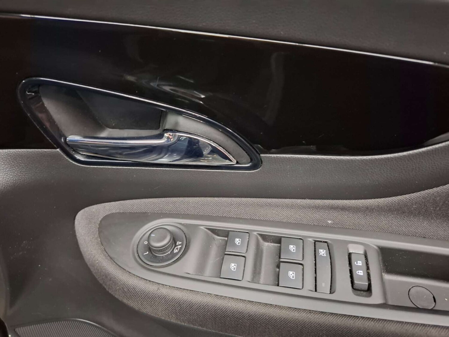 Used Vauxhall Mokka X 2016 for sale - 76921471: Photo 13