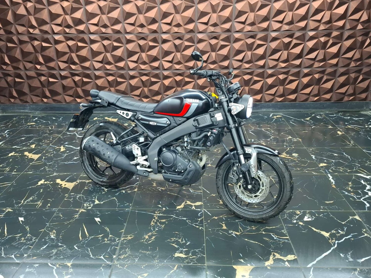 Yamaha XSR125