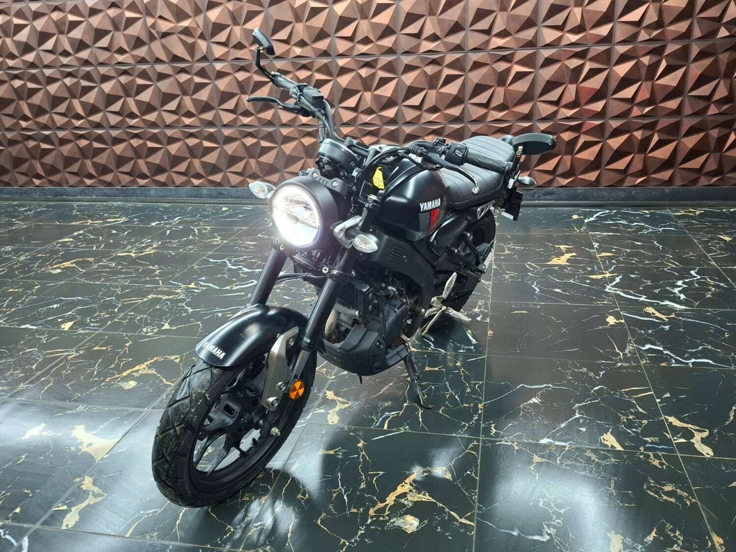 Yamaha XSR125