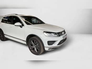 Used Volkswagen Touareg 2016 for sale - 79788517: Photo