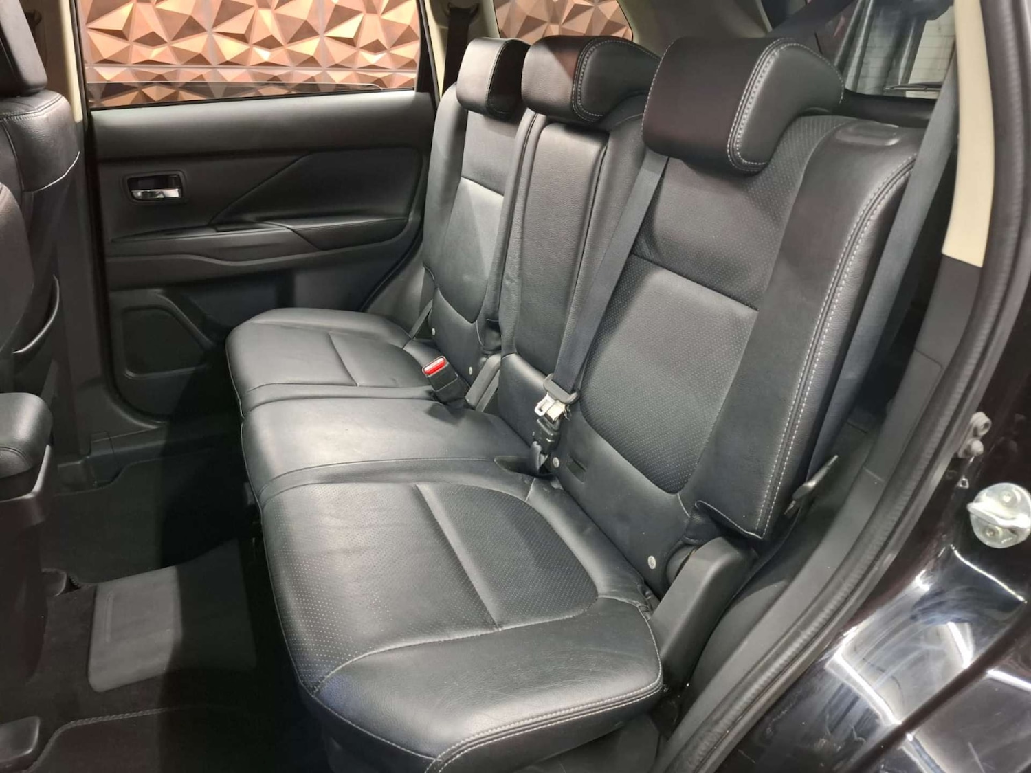 Used Mitsubishi Outlander 2015 for sale - 76921411: Photo 17