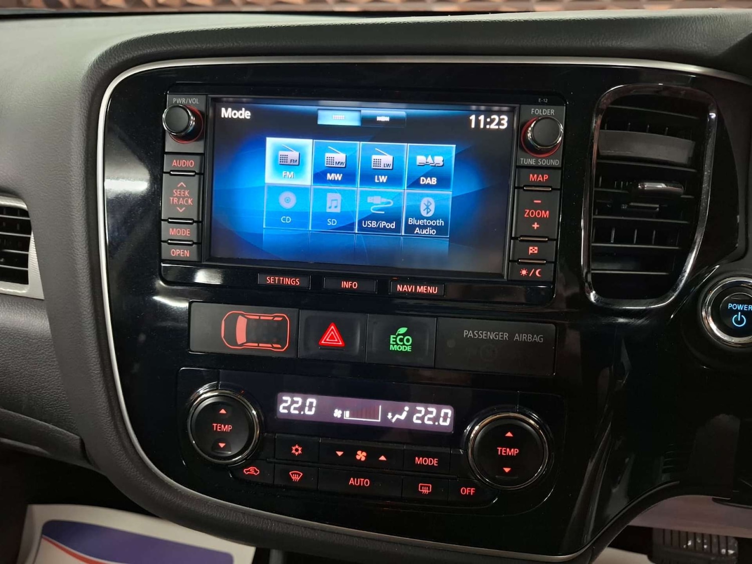 Used Mitsubishi Outlander 2015 for sale - 76921411: Photo 28