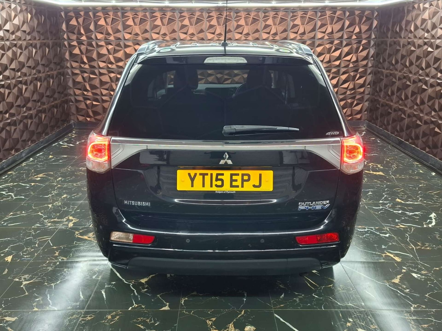 Used Mitsubishi Outlander 2015 for sale - 76921411: Photo 33