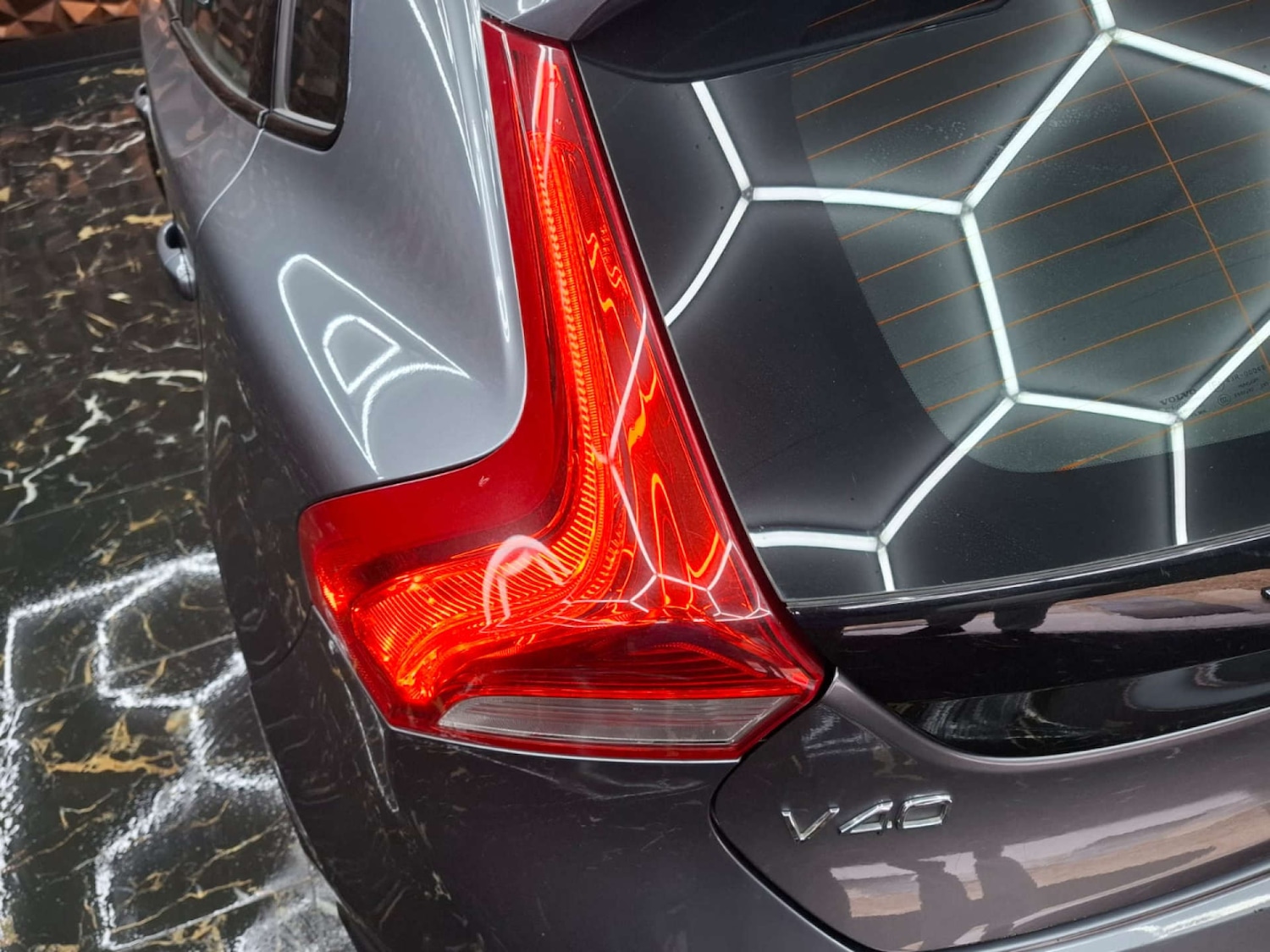 Used Volvo V40 2015 for sale - 76921421: Photo 52