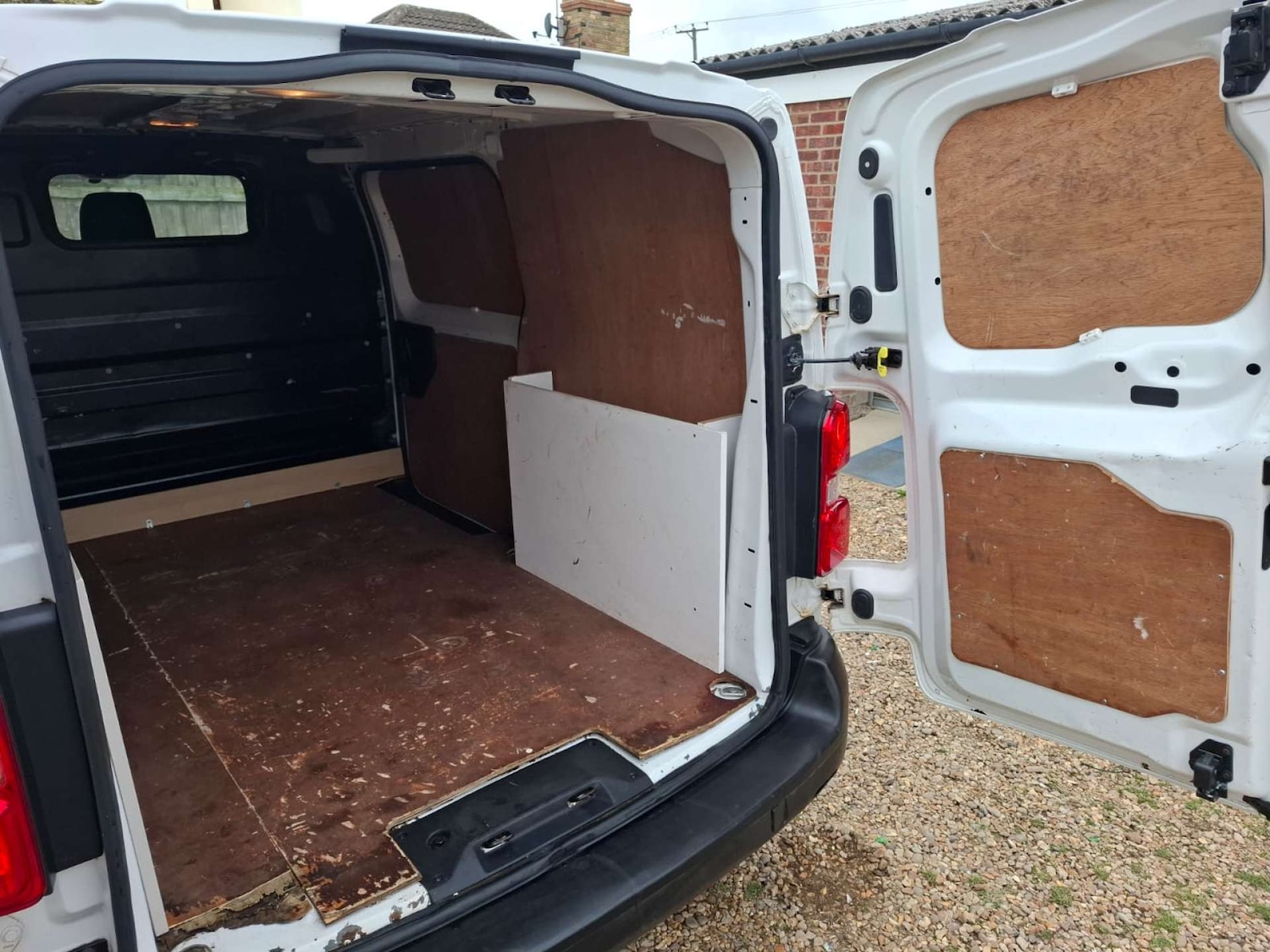 Used Peugeot Expert 2017 for sale - 76921429: Photo 21