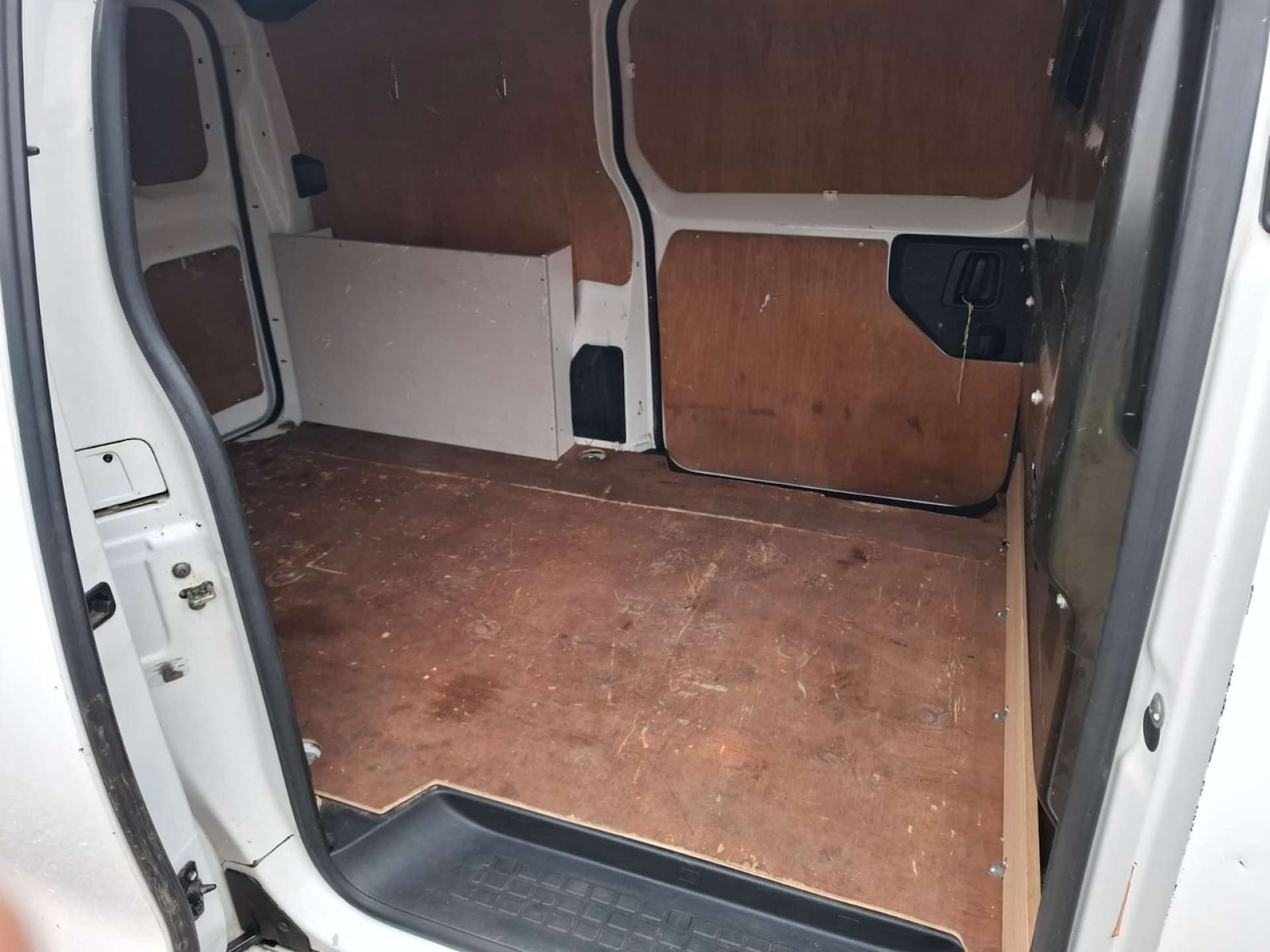 Used Peugeot Expert 2017 for sale - 76921429: Photo 23