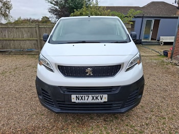 Used Peugeot Expert 2017 for sale - 76921429: Photo